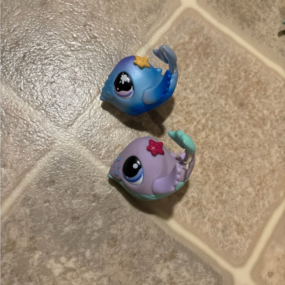 Littlest Pet Shop Blue and Purple Whale Toy Set LPS Bundle/ Lot